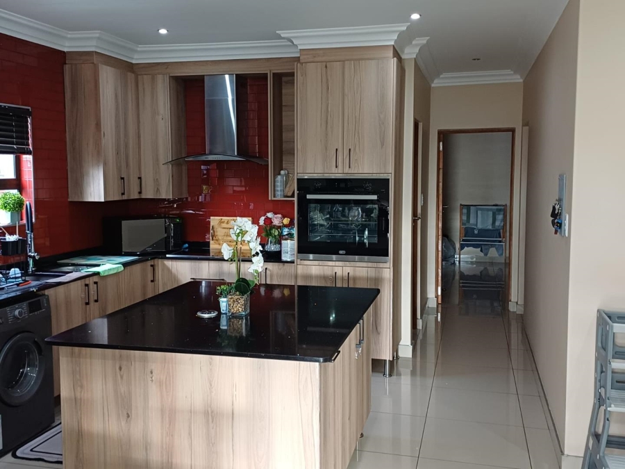 3 Bedroom Property for Sale in Pellissier Free State